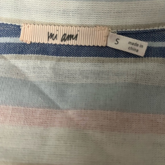 perfect summer button up - Picture 3 of 3